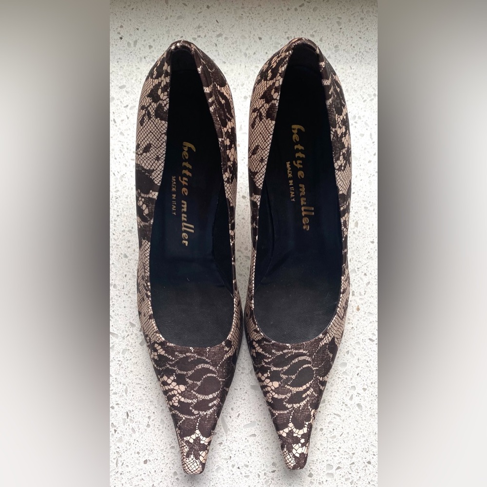 Bettye Muller Retro Leather and Lace Heel, Size 10